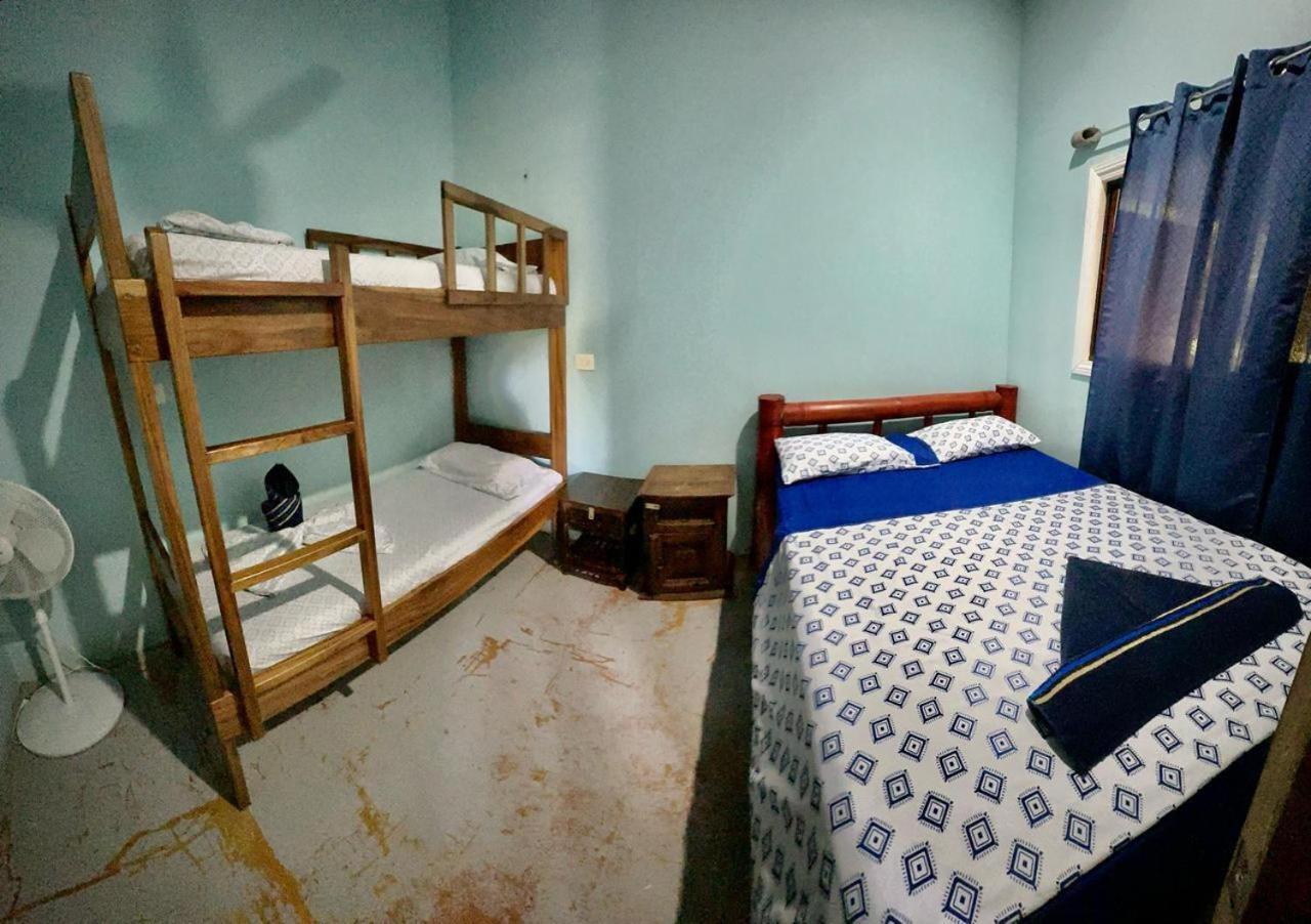 Luminosa Uvita Hostel Экстерьер фото